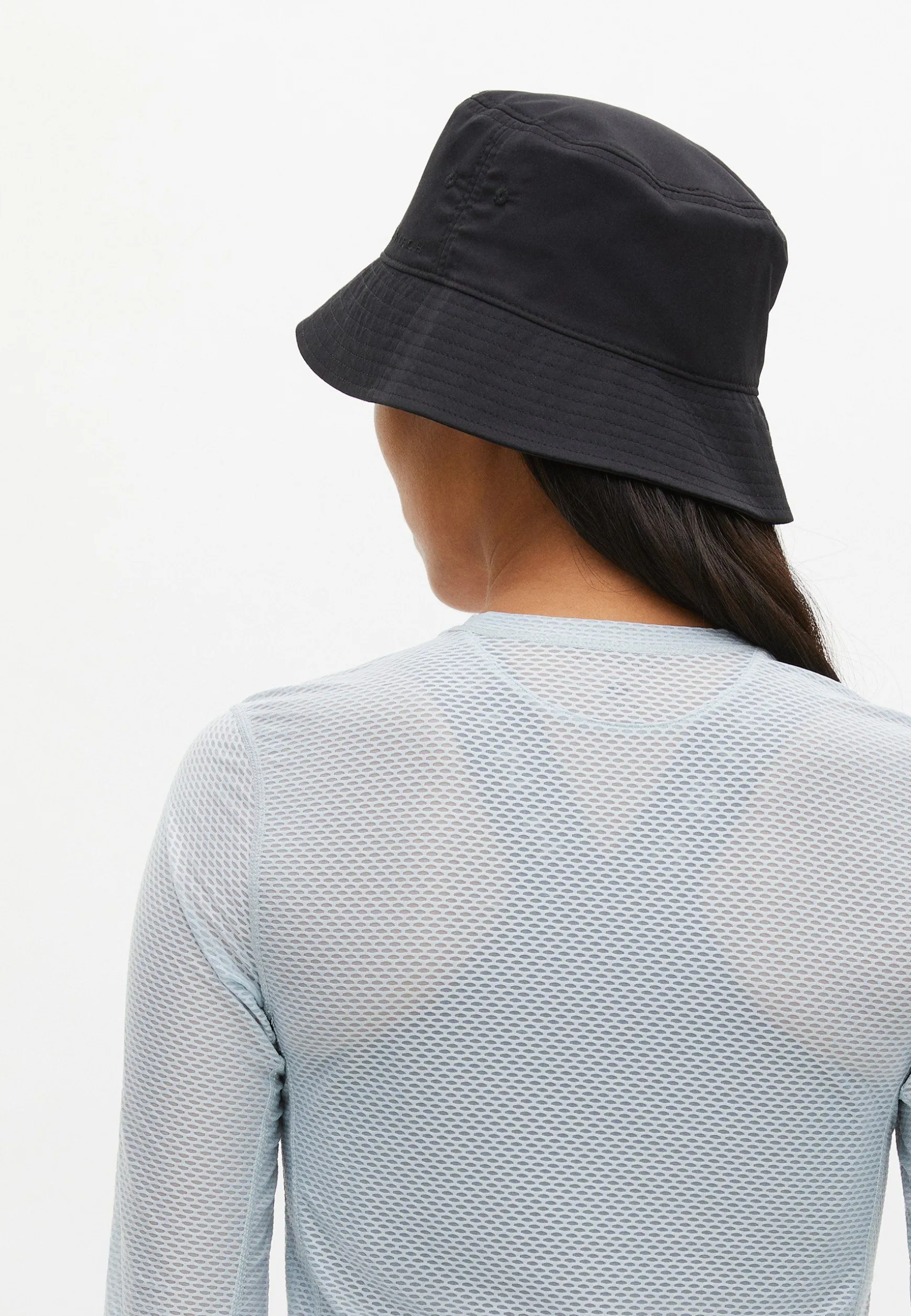bucket_hat_black_0.webp Bucket Hat, -Röhnisch Best Sale