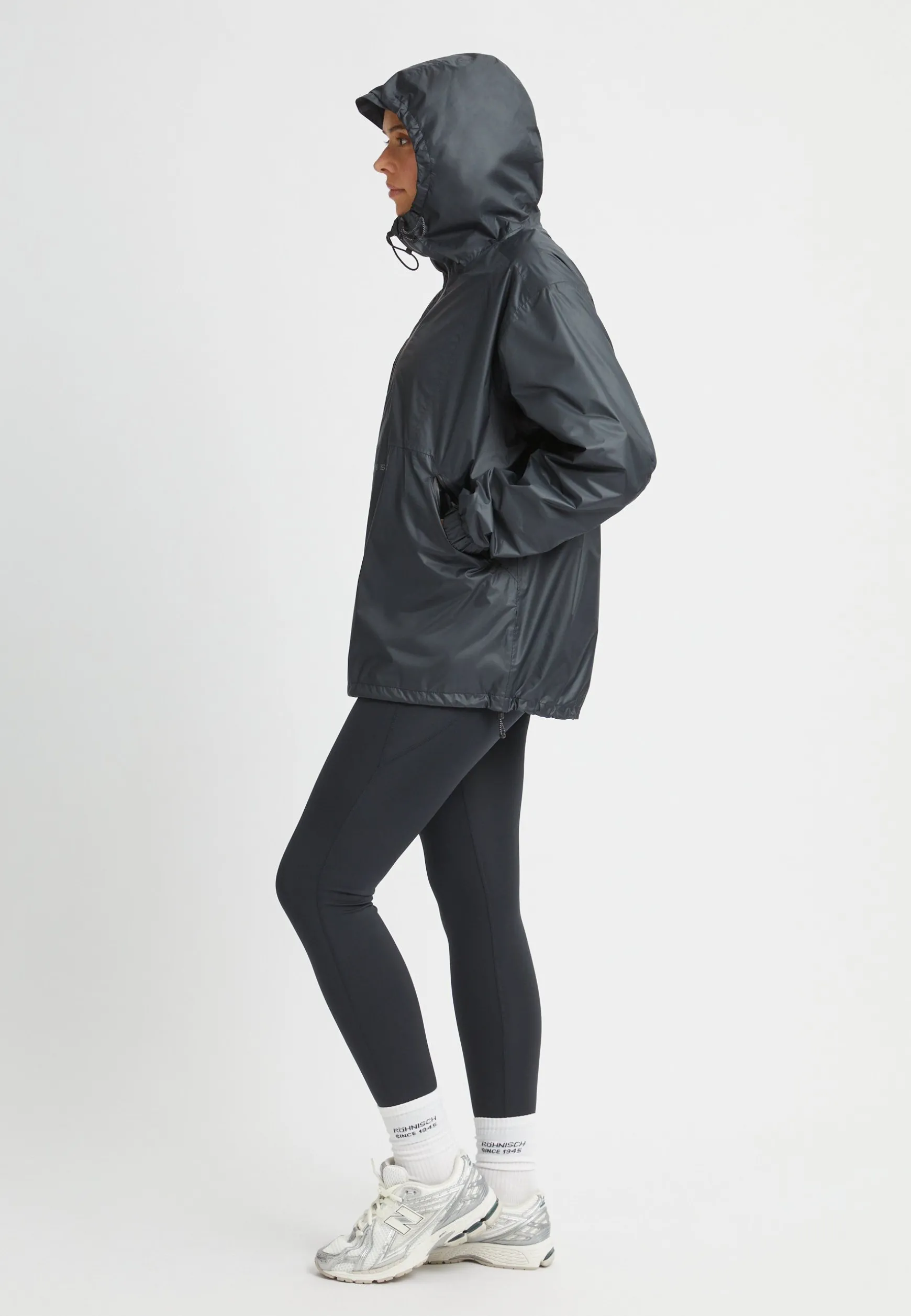 cliff_rain_jacket_black_3.webp Cliff Rain Jacket, -Röhnisch Cheap