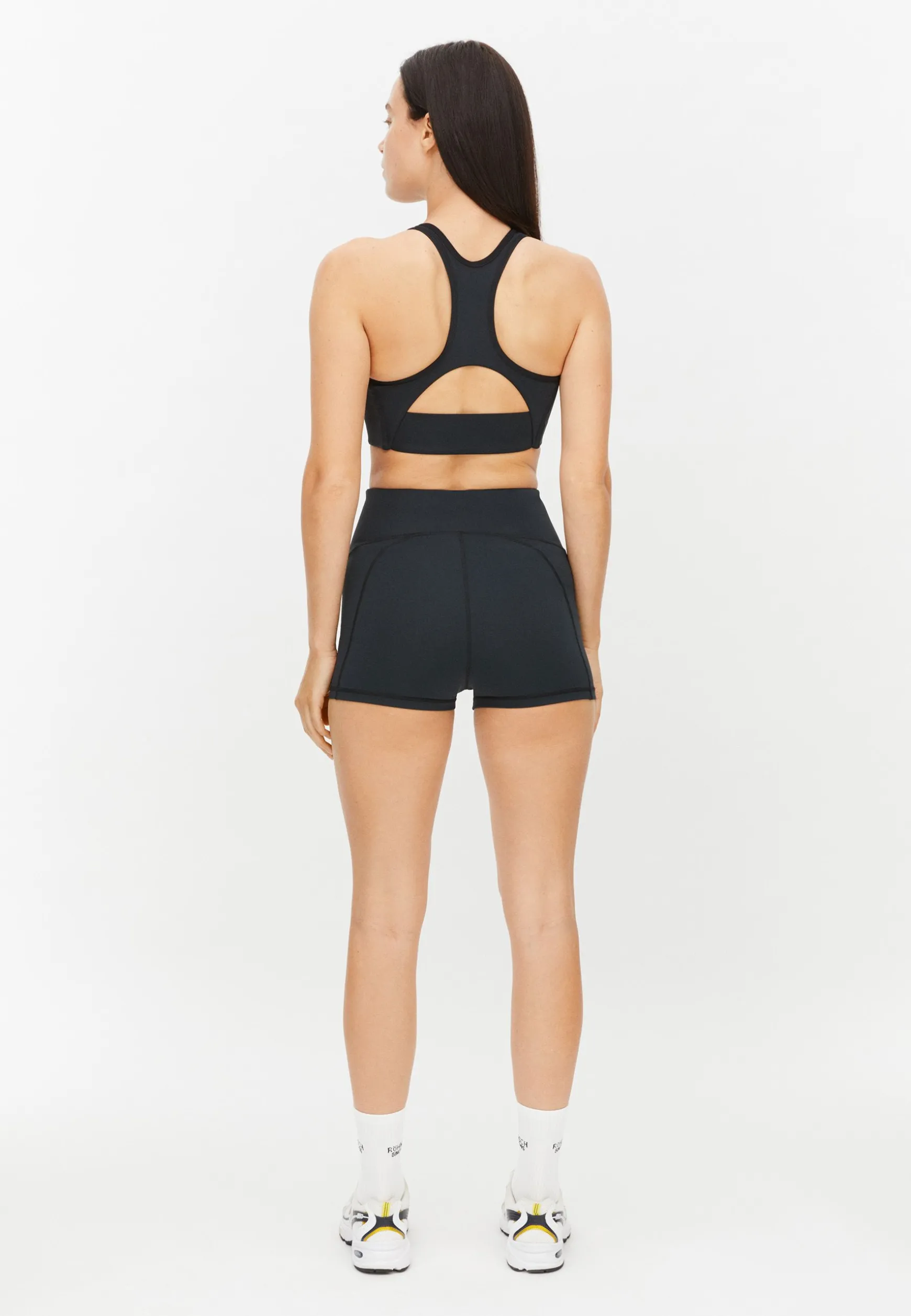 flattering_curved_hotpant_4.webp Flattering Curved Hotpants, -Röhnisch Hot