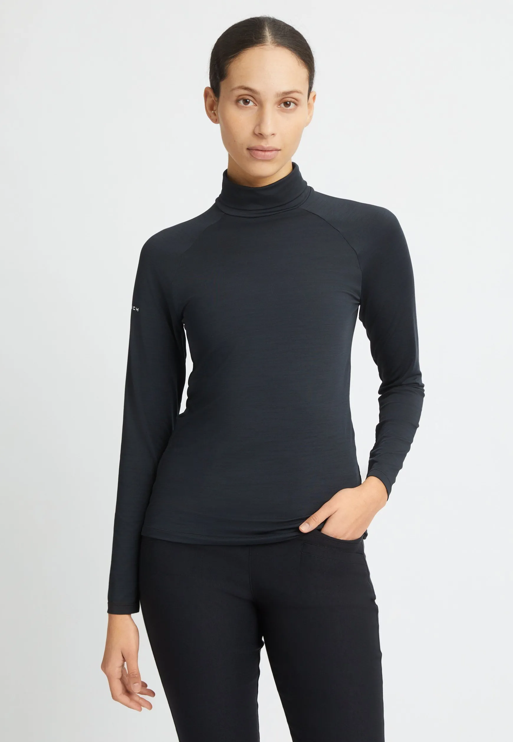 hailey_polo_black_0.webp Hailey Polo, -Röhnisch Outlet