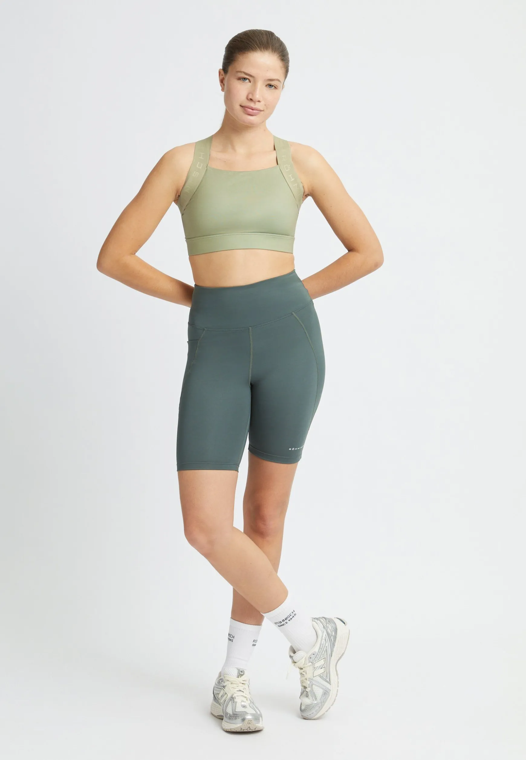 kay_sports_bra_seagrass_2.webp Kay Sports Bra, -Röhnisch Best