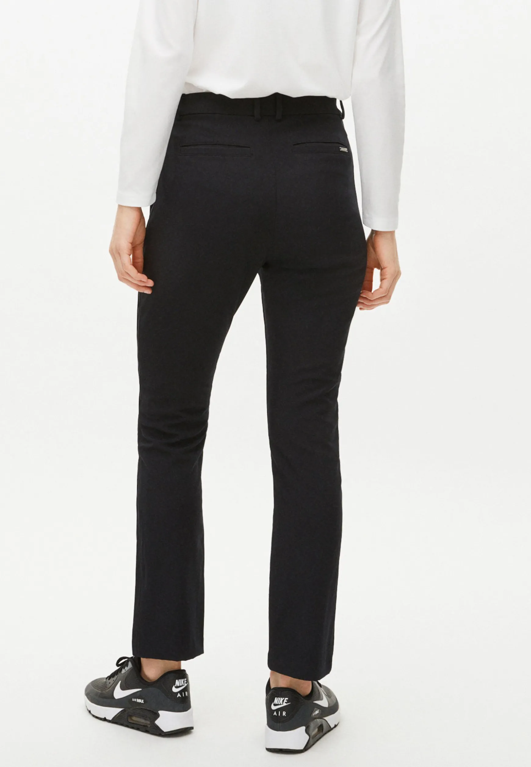 lexi_pants__black_0-1.webp Lexi Pants 30, -Röhnisch Fashion
