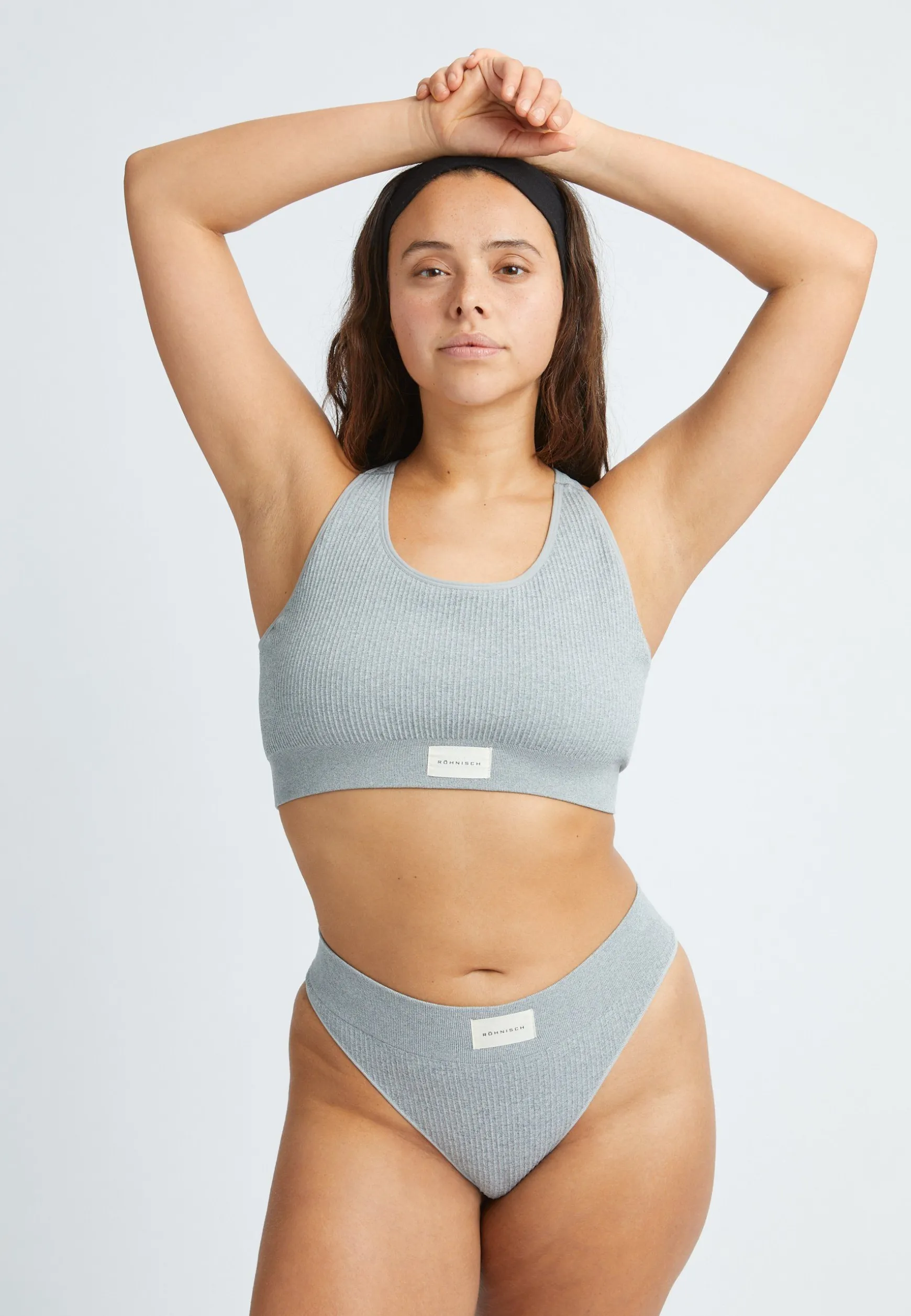 micro_rib_string_grey_mel_0.webp Micro Rib String, -Röhnisch Online