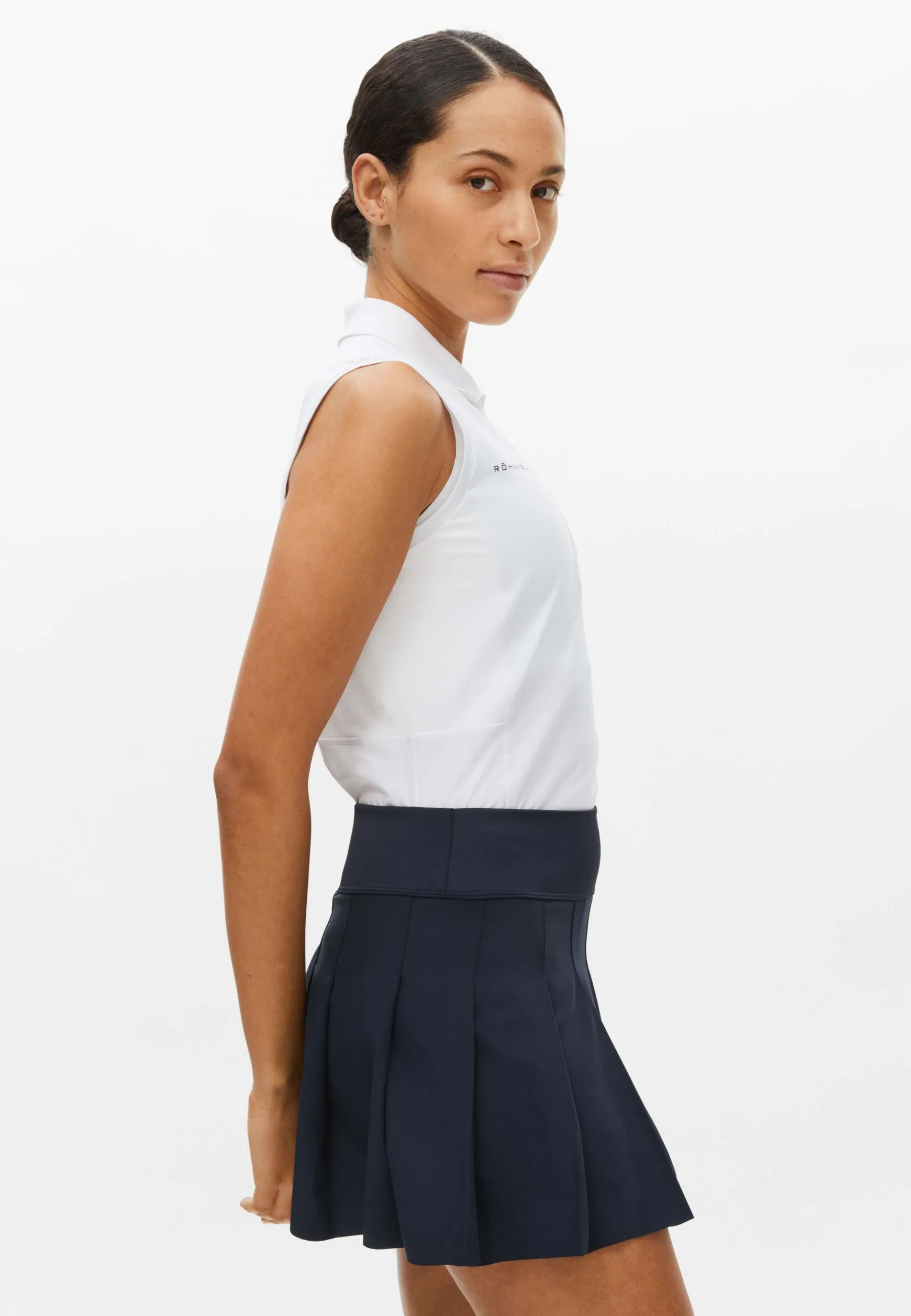 mira_pleated_skort_navy_0.webp Mira Pleated Skort, -Röhnisch Sale