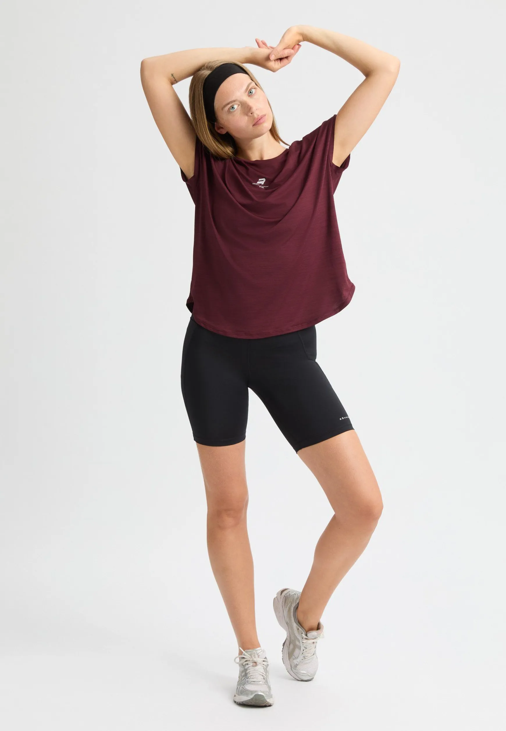 motion_loose_tee_port_roy_3.webp Motion Loose Tee, -Röhnisch Outlet