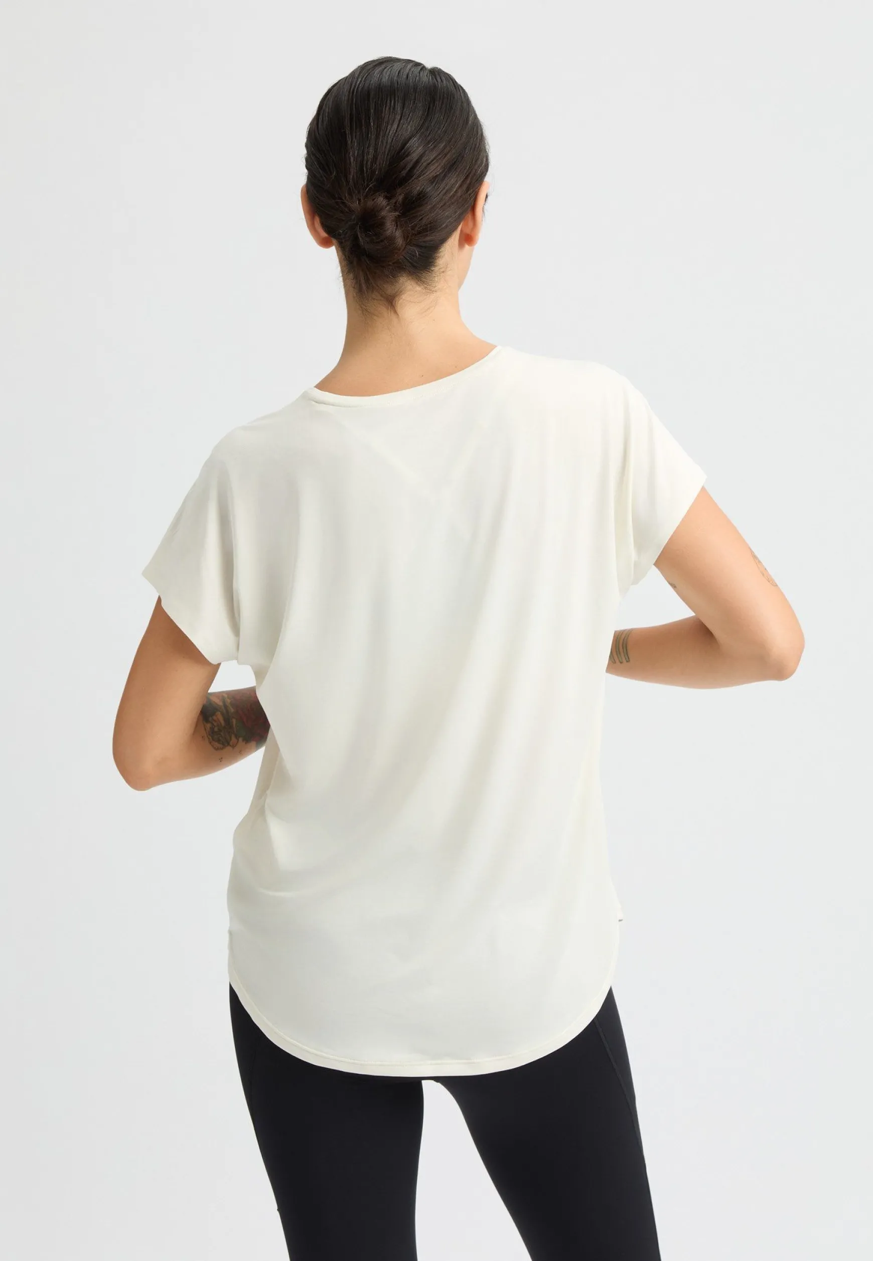 motion_loose_tee_tofu_0.webp Motion Loose Tee, -Röhnisch Online