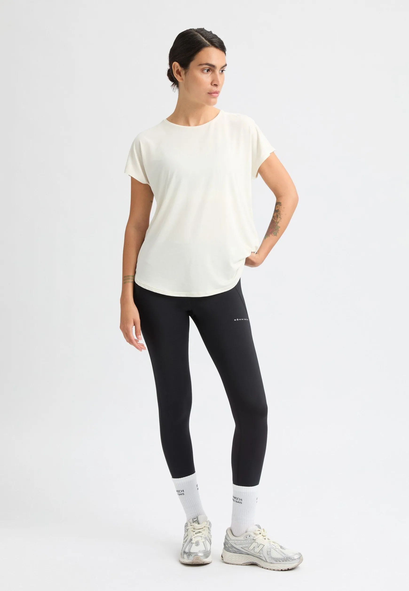 motion_loose_tee_tofu_2.webp Motion Loose Tee, -Röhnisch Online