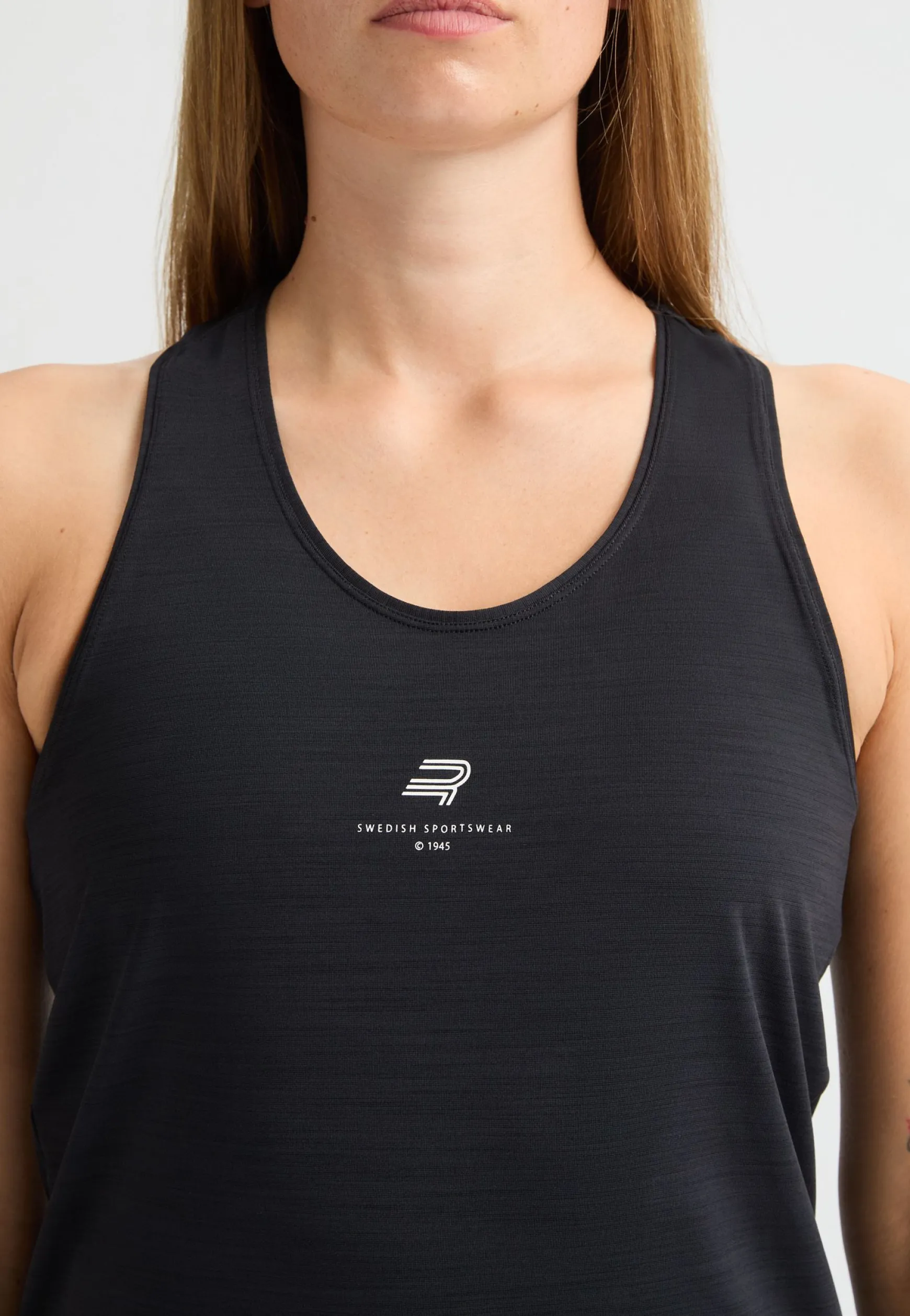 motion_racerback_black_1.webp Motion Racerback, -Röhnisch Shop