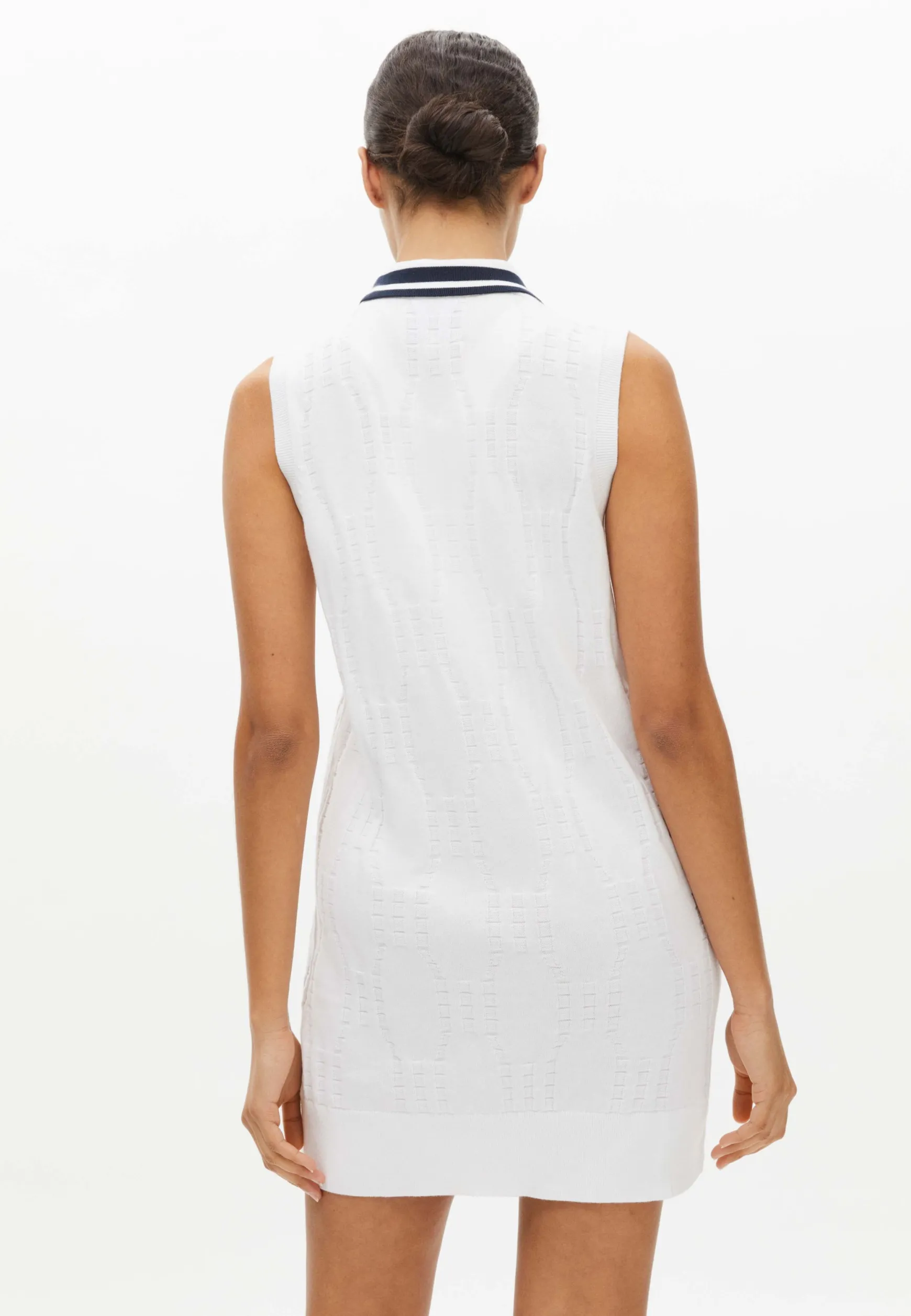 riviera_knit_dress_white_1.webp Riviera Knit Dress, -Röhnisch Shop