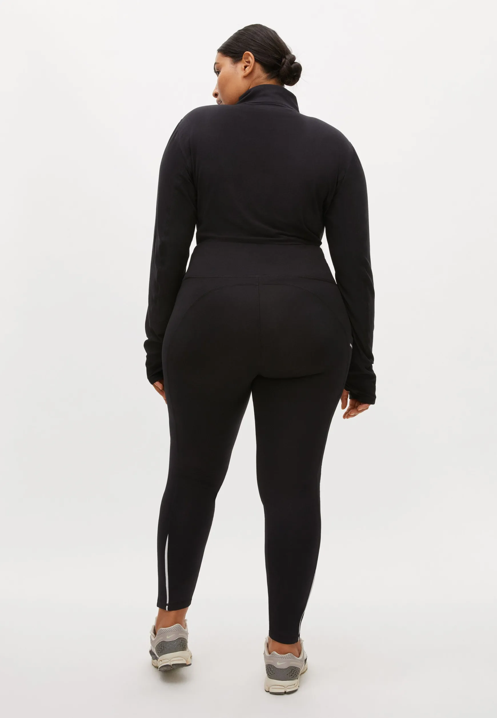 thermal_tights_black_3.webp Thermal Tights, -Röhnisch Discount