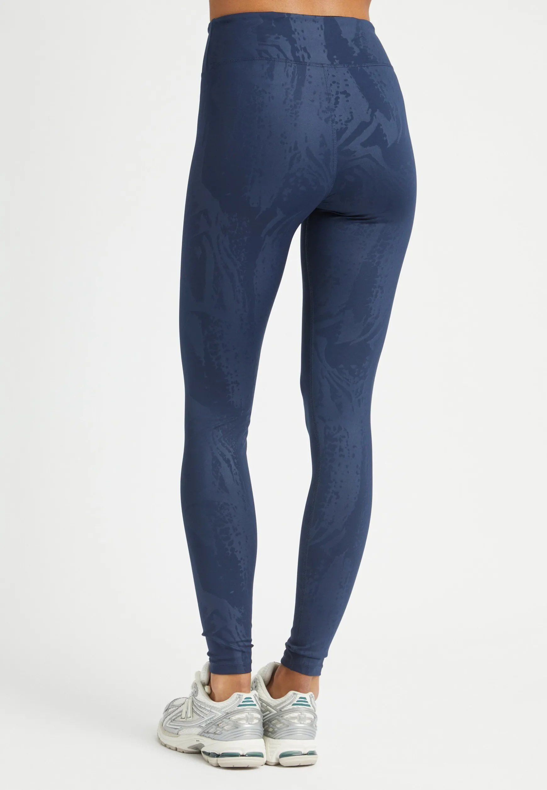 untamed_emboss_tights_bee_2.webp Untamed Emboss Tights, -Röhnisch Fashion